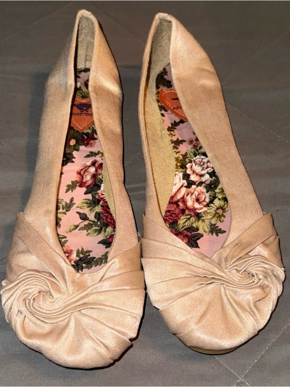 Rocket Dog Tan Satin Ballet Flats with Twisted Rosette, Size 8.5M *NWOT*